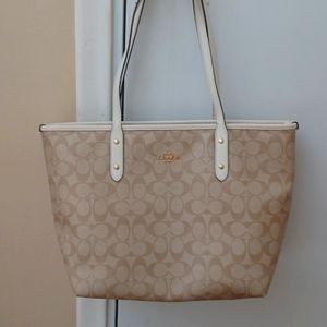 Coach Tote purse